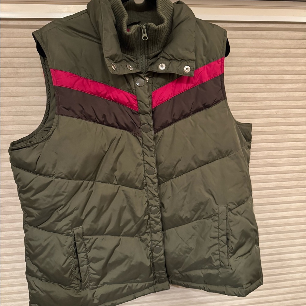 Old Navy Vintage Olive Puffer Vest with Pink and Black Details